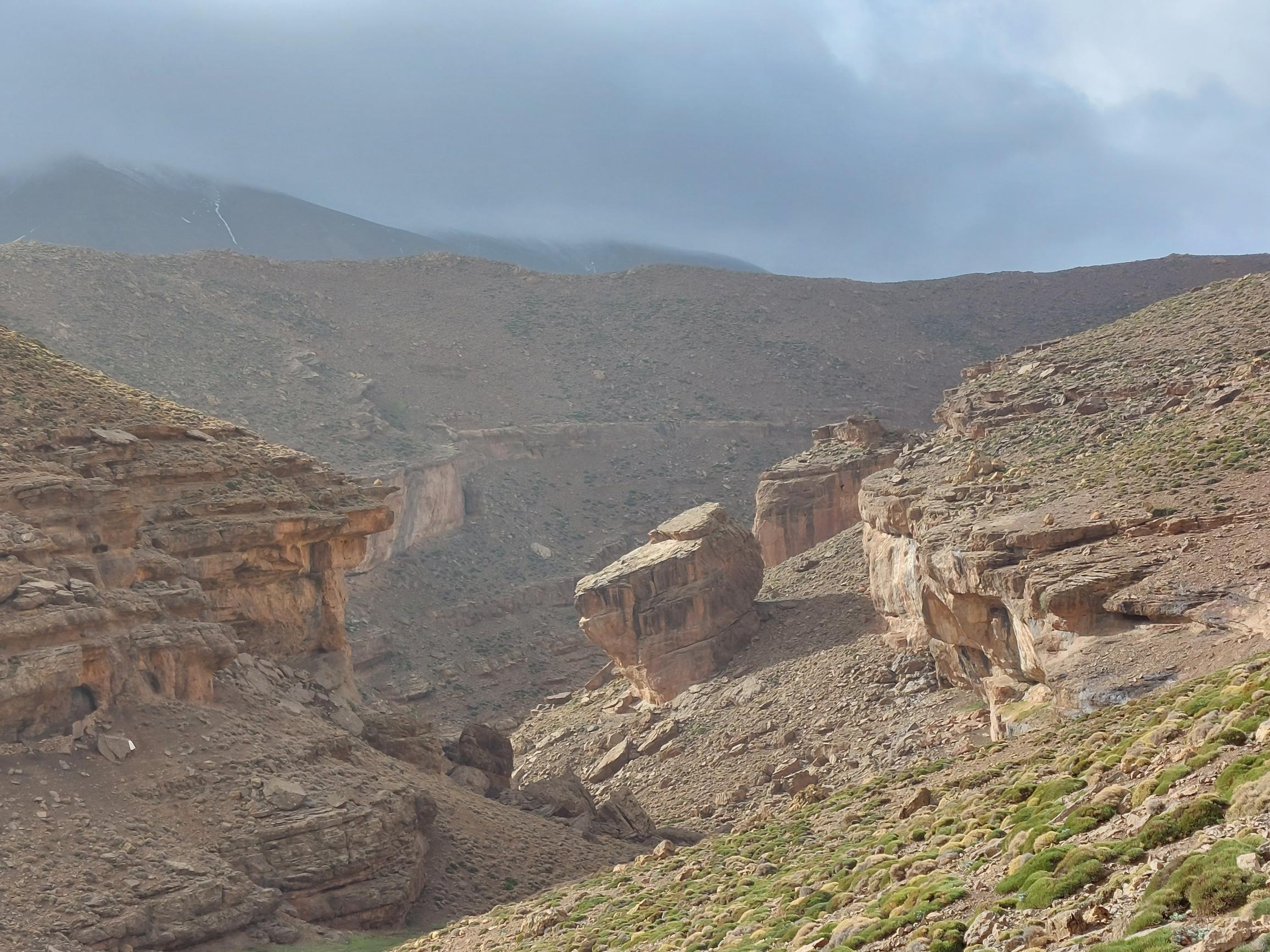 Morocco High Atlas MGoun, M'goun Massif, Traverse Day 4 Getting high, Walkopedia