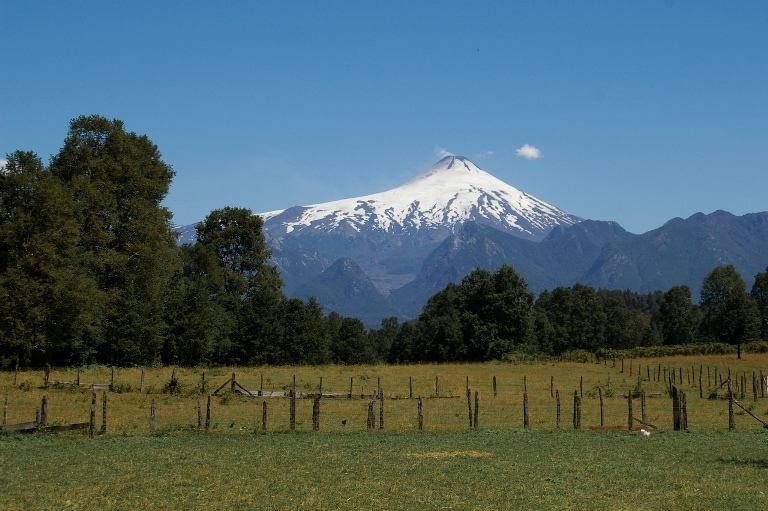 Chile Patagonia: Villarrica NP, Villarrica NP, El Volcan Villarica , Walkopedia