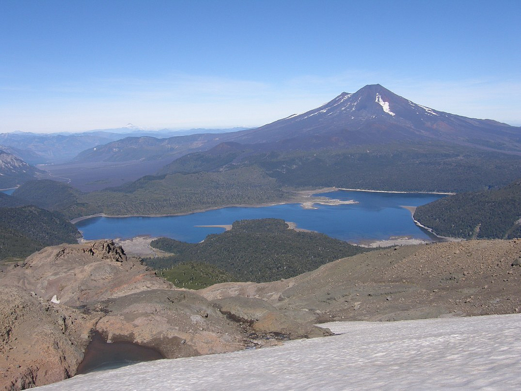 Chile Patagonia: Conguillio NP, Above Laguna Conguillio, Above Laguna Conguillio - Volcan Llaima From Sierra Nevada, Walkopedia