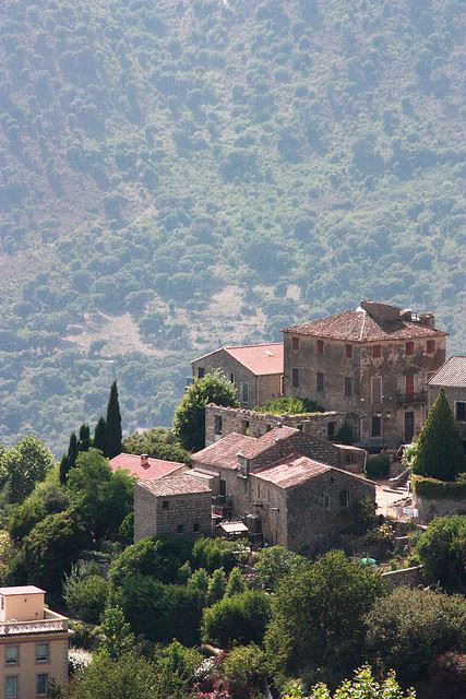 France Corsica: Southern Mountains, Mare-Mare Sud, Mare-Mare Sud - Santa Lucia de Tallano, Walkopedia