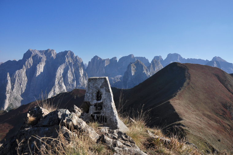 Albania, Peaks of the Balkans Trail, Karanfili in background, Walkopedia