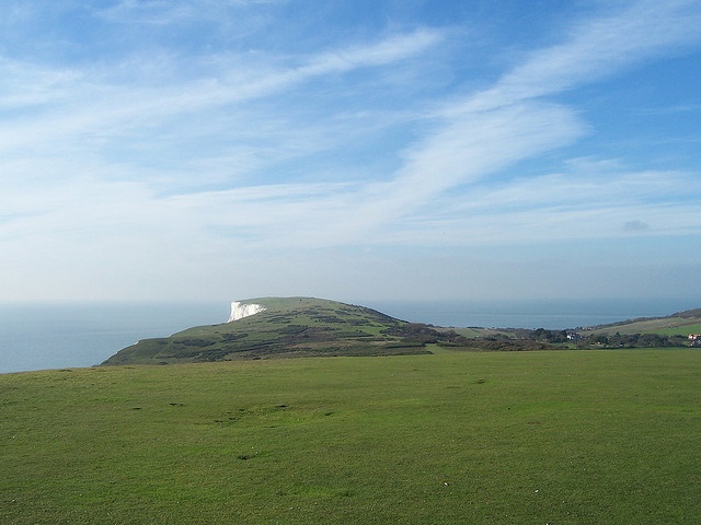 United Kingdom England South, Tennyson Trail, Isle of Wight, Tennyson Trail - The Needles From the Tennyson monument, Walkopedia