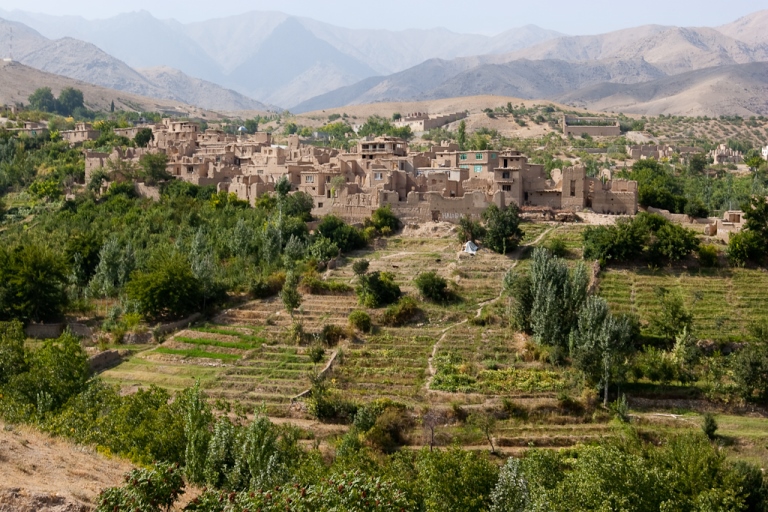 Afghanistan, Istalif, Afgan Village , Walkopedia